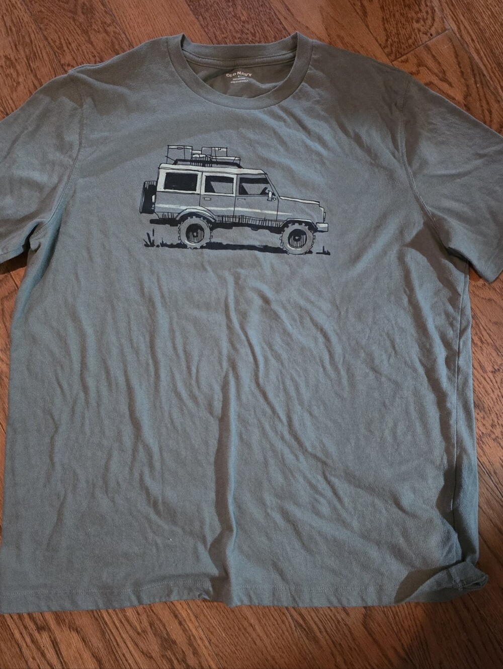 Old Navy Men's Olive Green Short-Sleeve Tee with Off-Road Vehicle Graphic